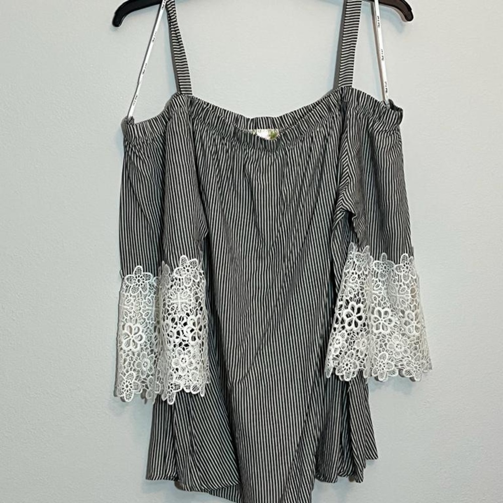 Women’s blouse